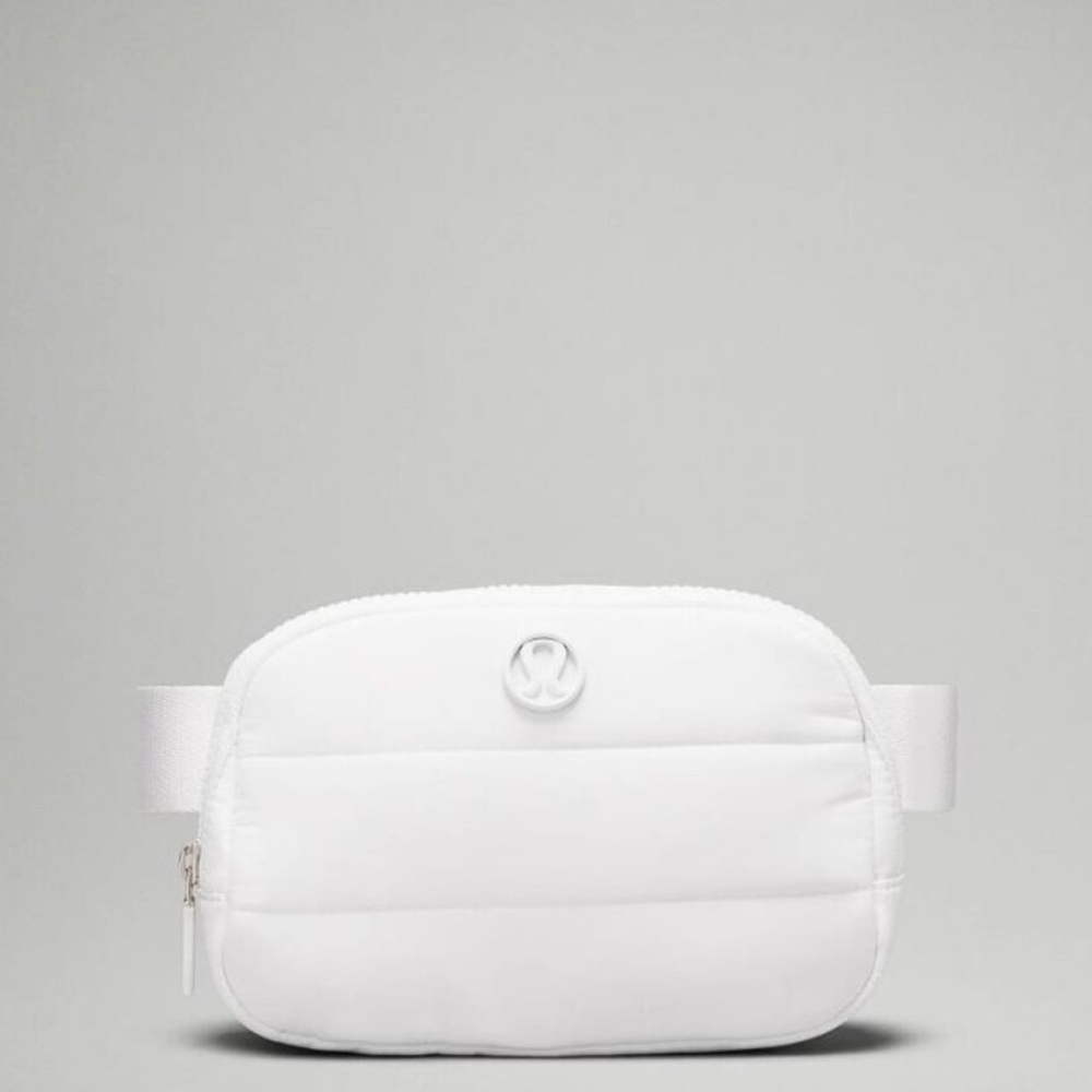 Lululemon Everywhere Belt Bag 1L
Wunder Puff Shine. 
Brand new with tag.